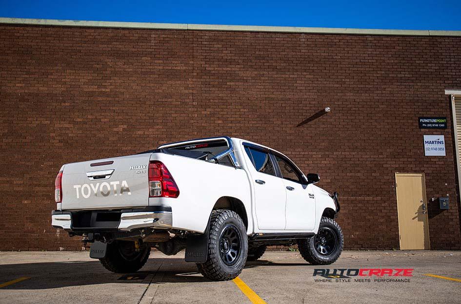 TOYOTA HILUX N80 4WD VECTOR MATTE BLACK